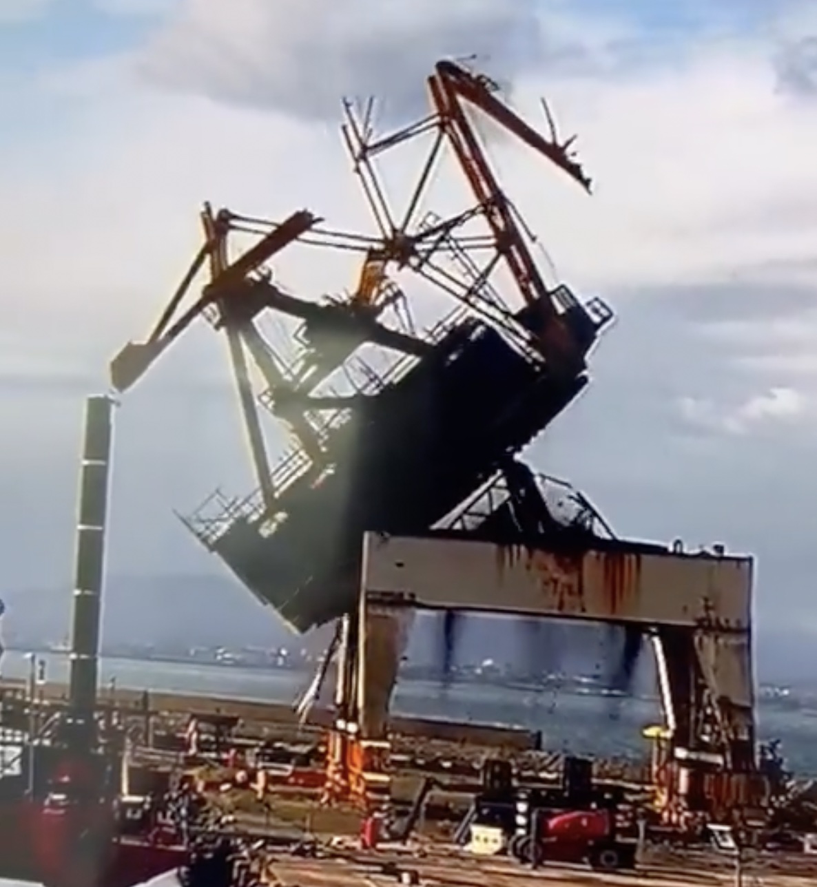 Forth Ports make a SPLASH!